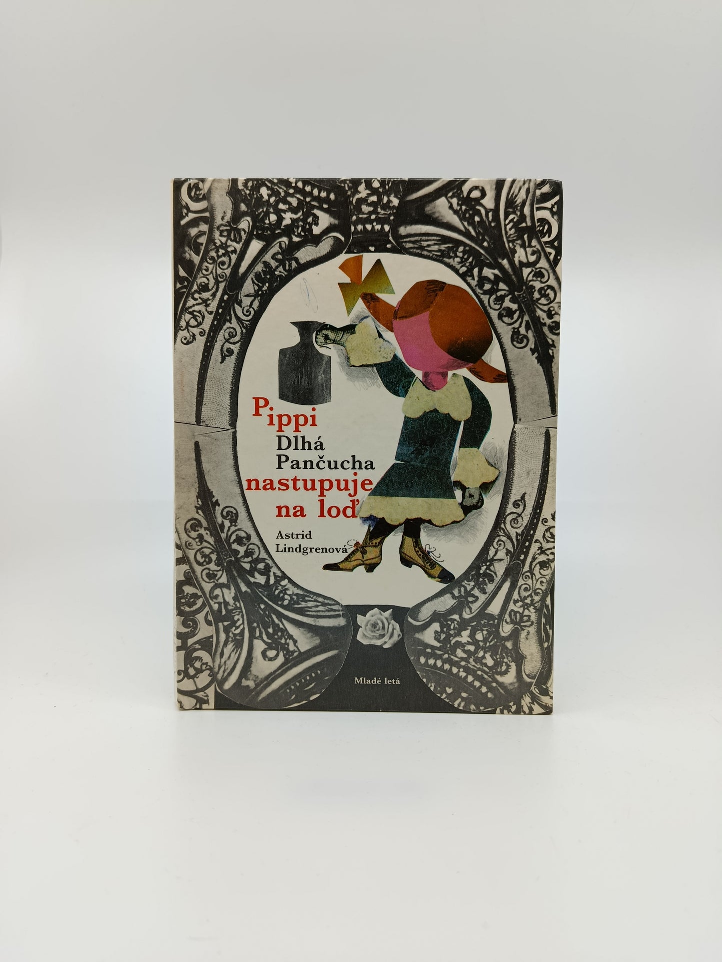 Pippi Dlhá Pančucha nastupuje na loď – Astrid Lindgrenová