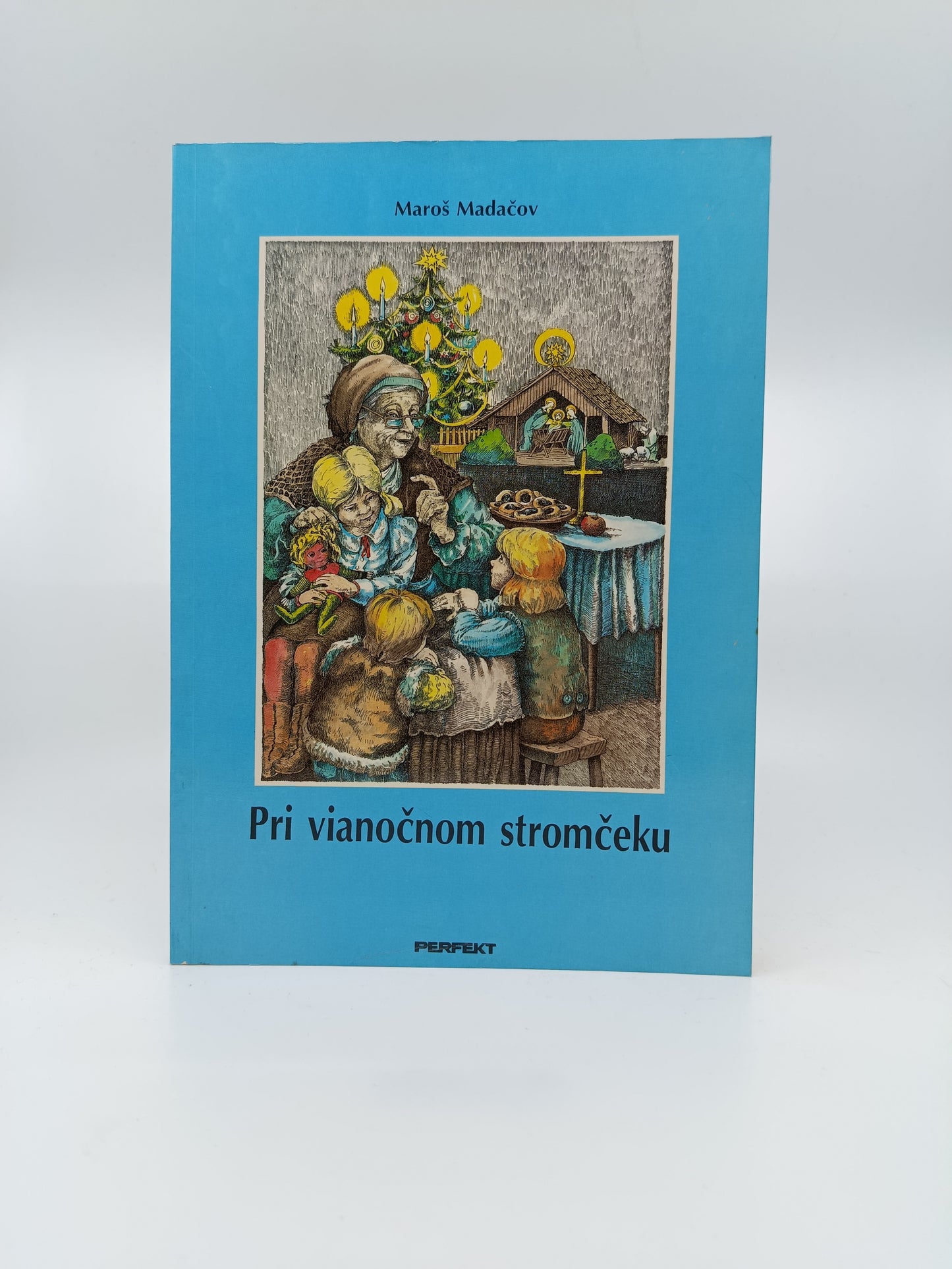 Pri vianočnom stromčeku – Maroš Madačov