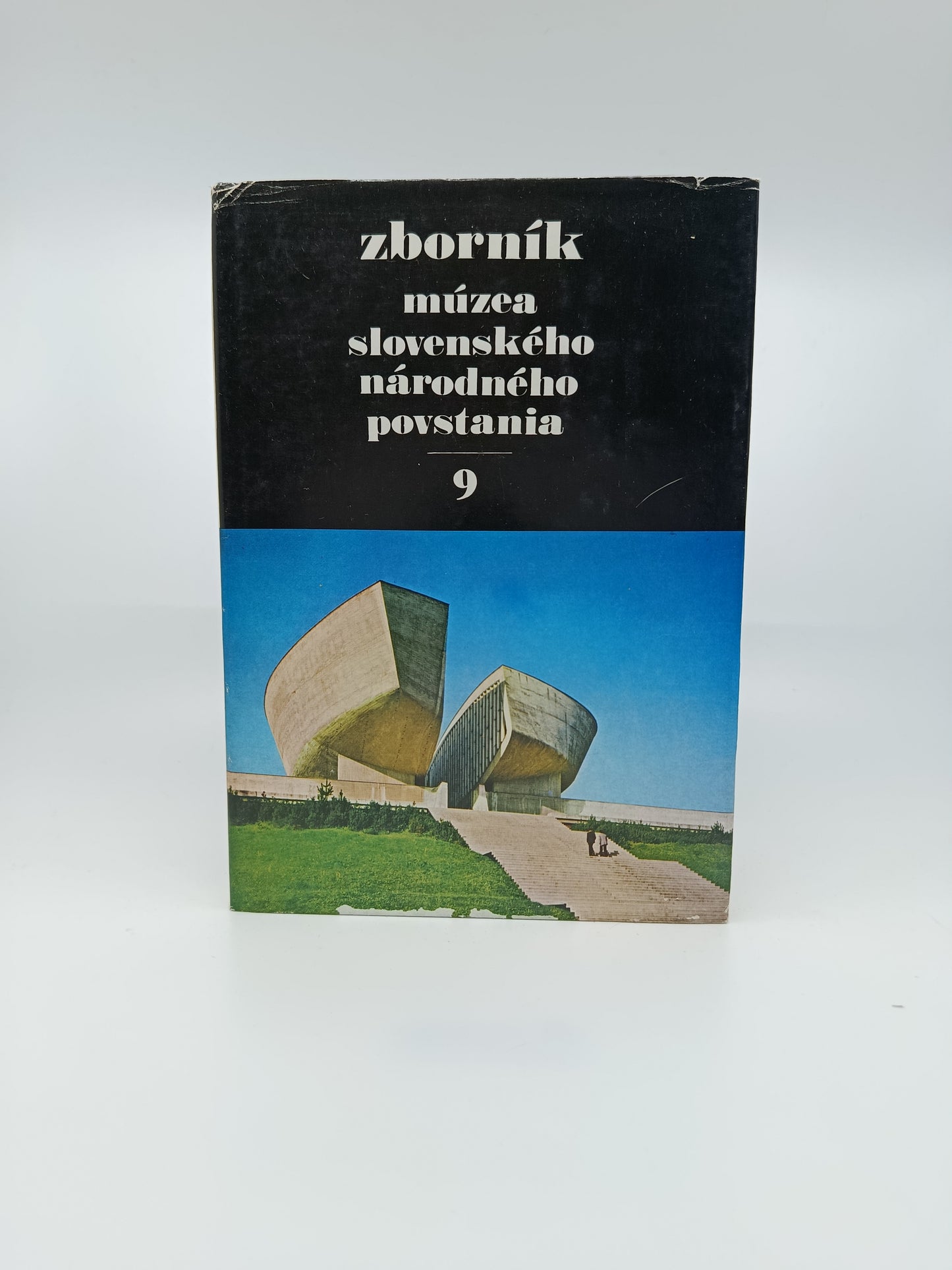 Zborník Múzea Slovenského národného povstania, č. 9