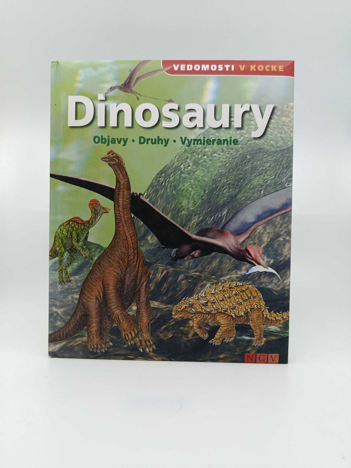 Dinosaury – Objavy, druhy, vymieranie