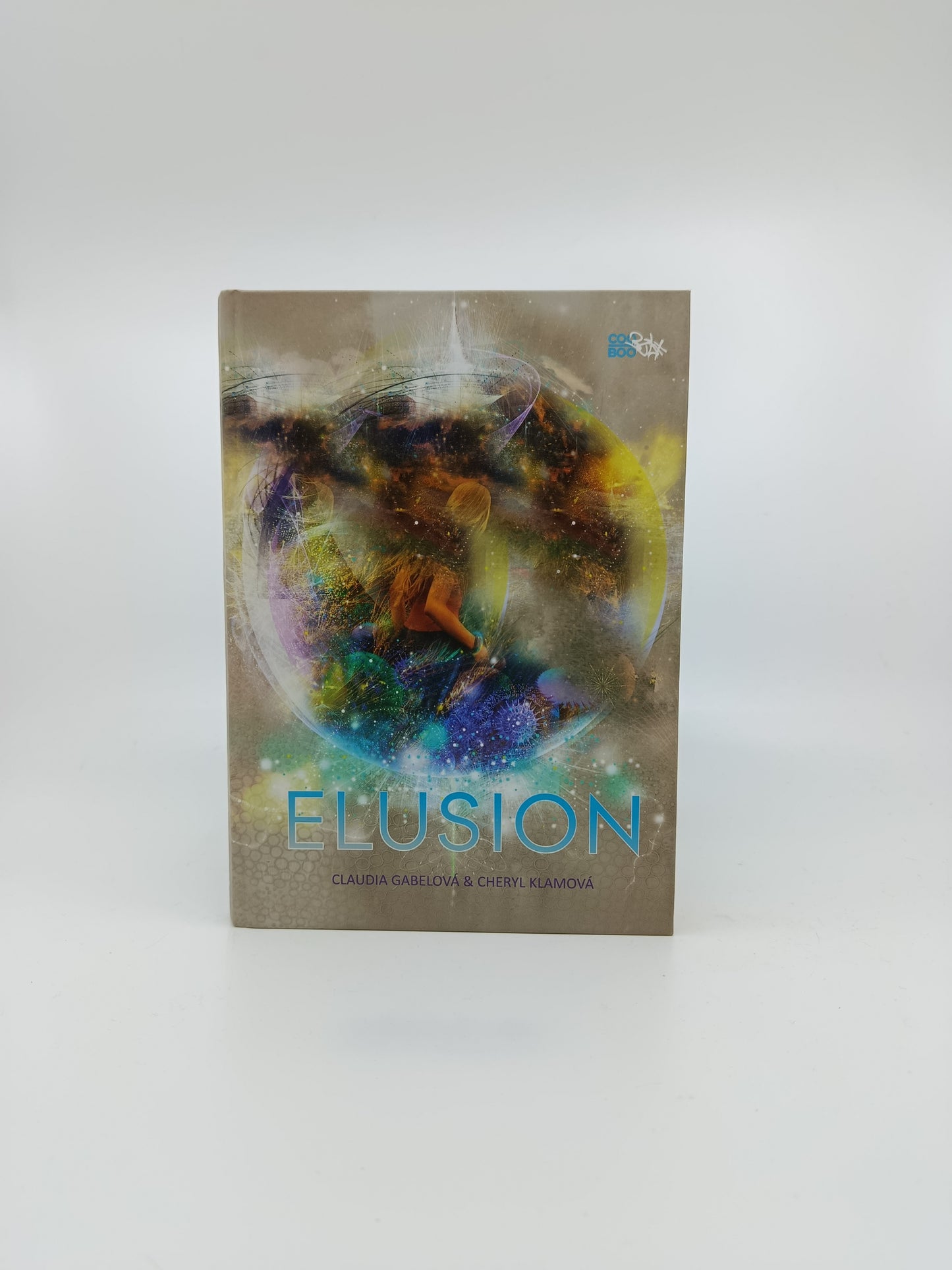 Claudia Gabelová & Cheryl Klamová – Elusion