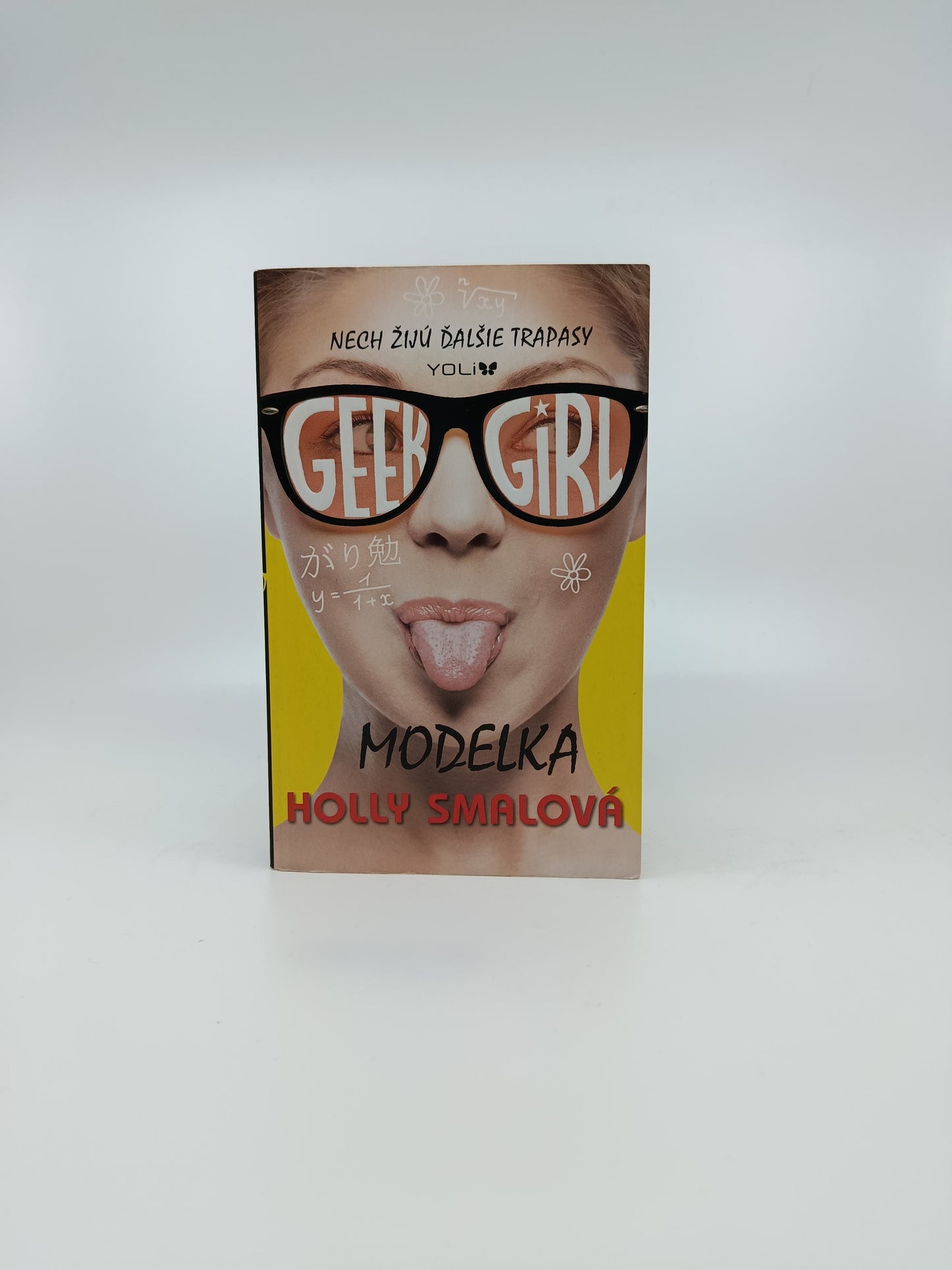 Holly Smalová – Geek Girl: Modelka