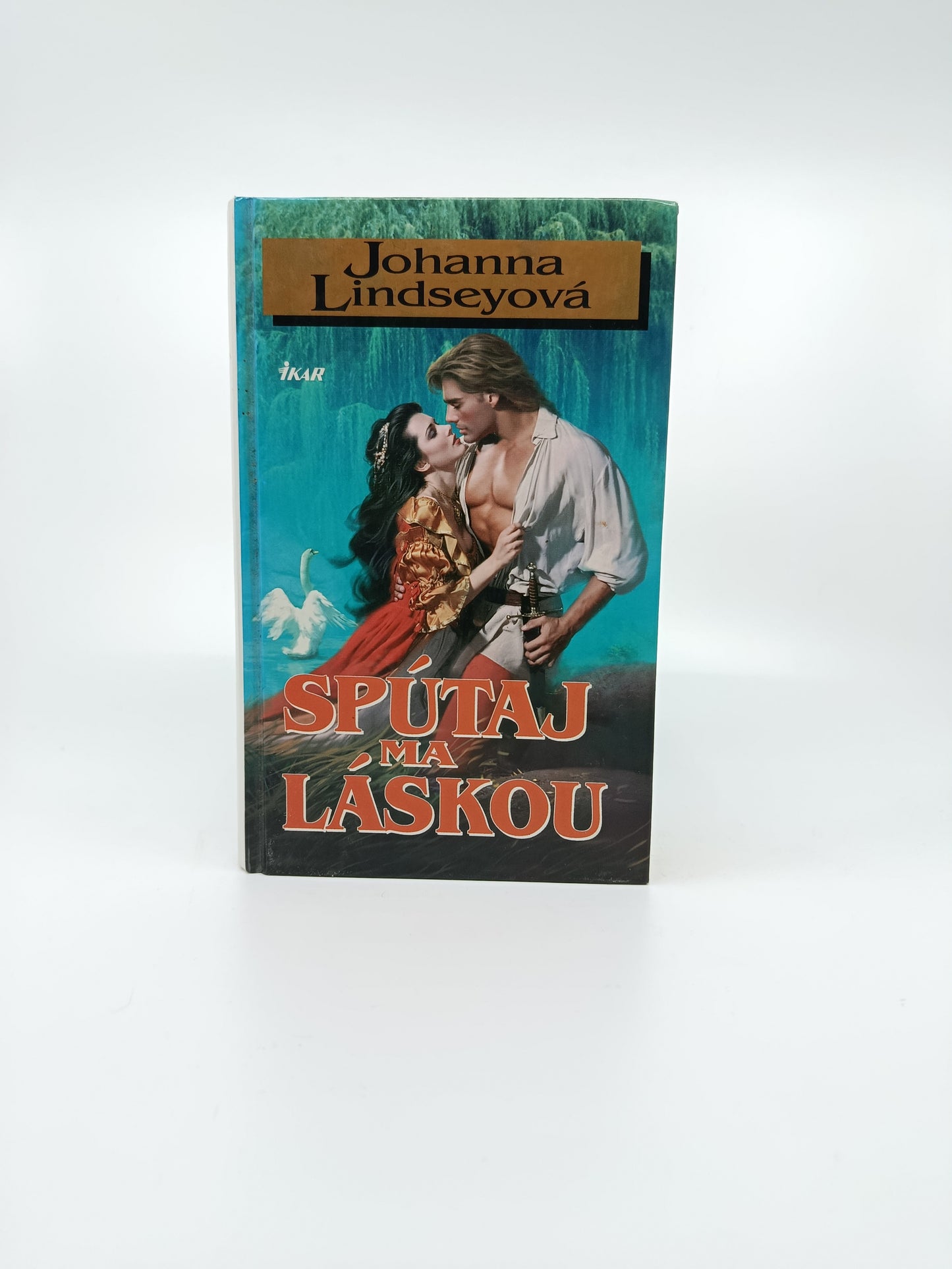 Johanna Lindseyová – Spútaj ma láskou