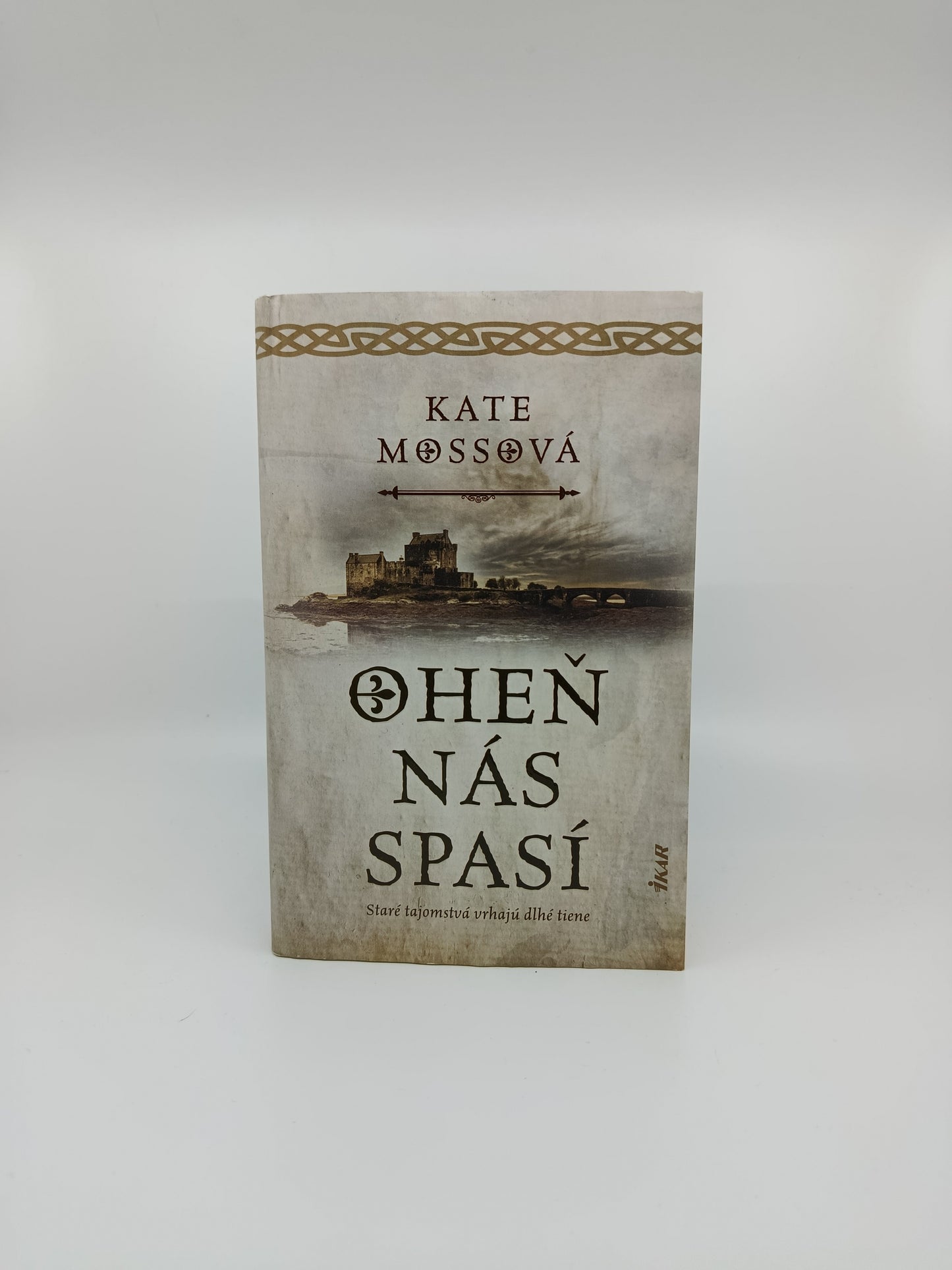 Kate Mossová – Oheň nás spasí