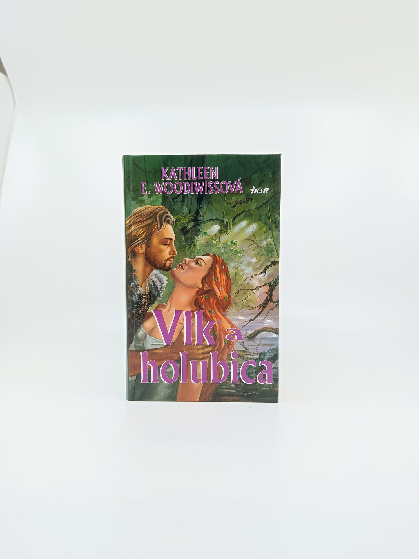 🐺🕊️ Kathleen E. Woodiwissová – Vlk a holubica