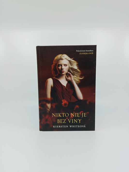Kiersten Whiteová – Nikto nie je bez viny