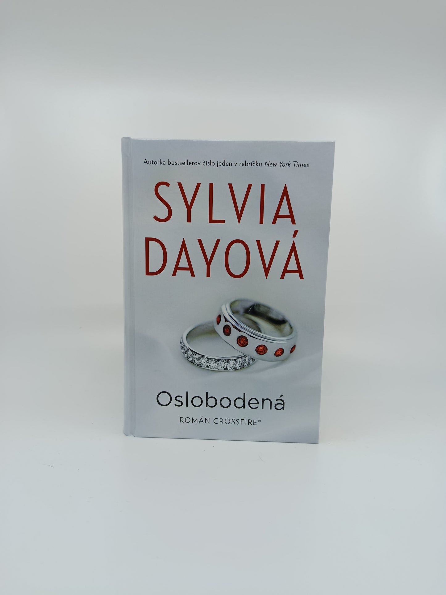 Oslobodená - Sylvia Dayová