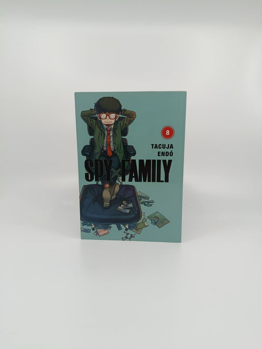 📚 SPY×FAMILY 8 – Tacuja Endó (česky)
