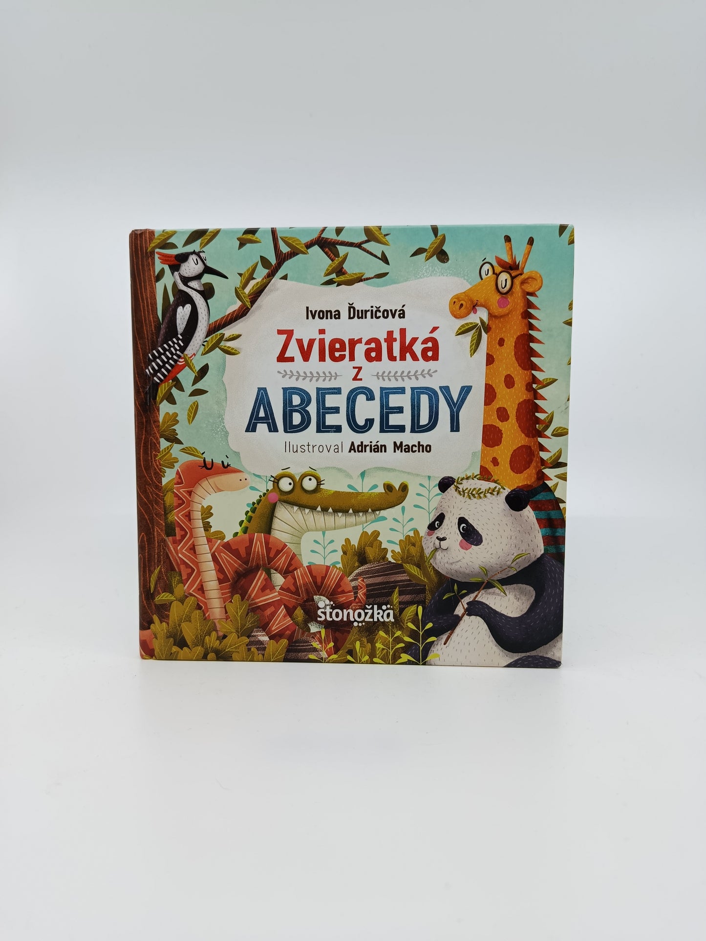 Zvieratká z abecedy – Ivona Ďuričová, ilustrácie Adrián Macho